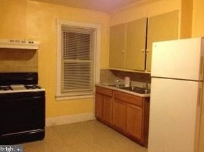 37 Delawareview Ave, Trenton NJ 08618-5607 exterior