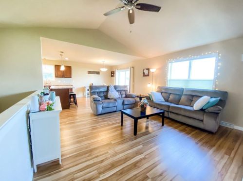 536 Falk Dr, Edgerton WI  53534-2159 exterior