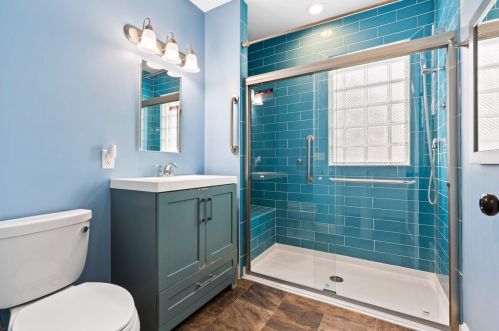 1639 79, Milwaukee WI 53219-1718 exterior