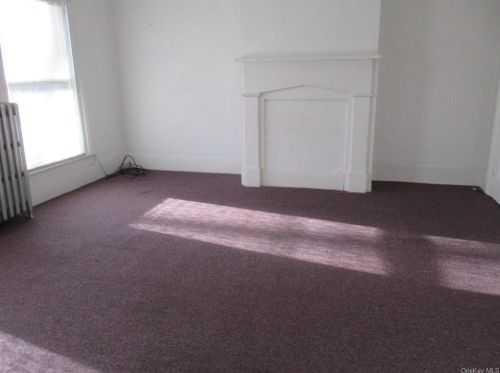 18 Main St, Port Jervis NY  12771-2111 exterior