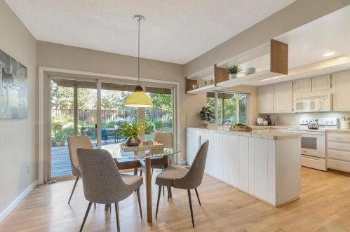 7148 Anjou Creek Cir, San Jose CA  95120-4108 exterior