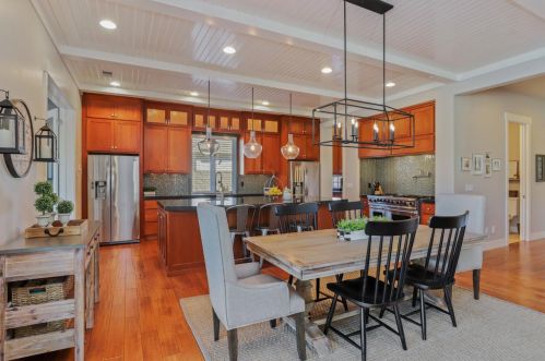 10817 Goldsborough Cir, Valley Home CA 95361-7649 exterior