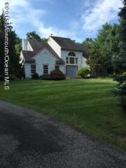 28 Drake Rd, Lakewood NJ  08701-4036 exterior