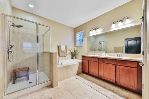 10719 Carloway Hills Dr, Wimauma FL  33598-6140 exterior