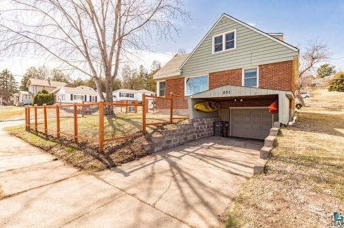 801 Skyline Pkwy, Duluth MN  55805-1149 exterior