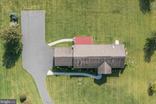 1356 Kings Hwy, Pilesgrove NJ 08098-2517 exterior