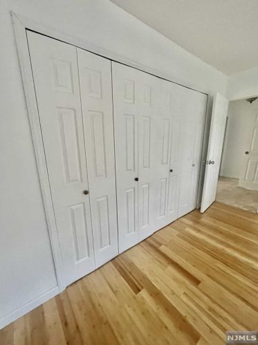 1203 River Rd, Edgewater NJ 07020-1456 exterior