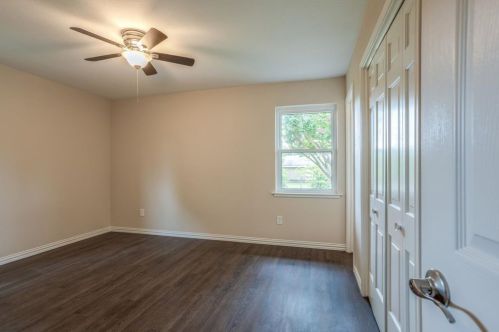 705 Kindred Ln, Richardson TX  75080-3112 exterior