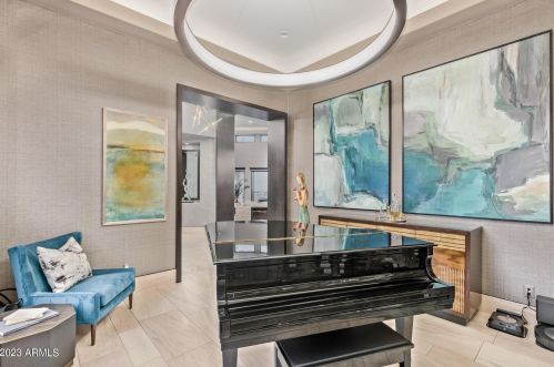 9710 Palisades Blvd, Scottsdale AZ 85268-2755 exterior