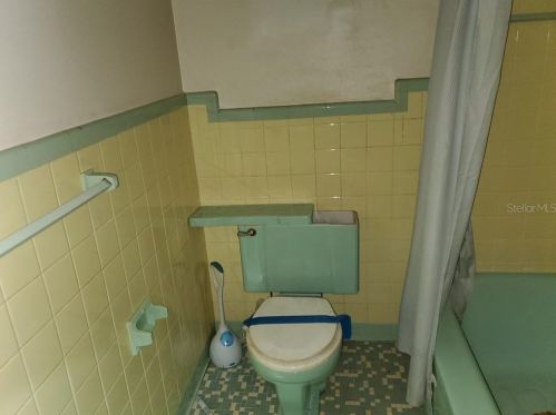 370 Hand Ave, Ormond Beach FL 32174-7556 exterior