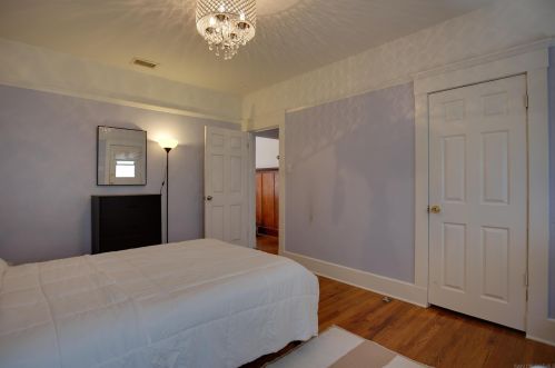 2422 J St, San Diego CA  92102-2925 exterior