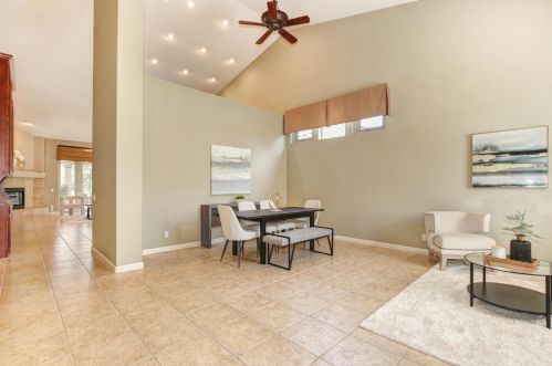 1000 Souza Dr, Folsom CA  95762-7550 exterior