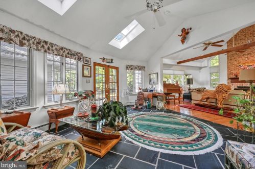 1743 Tall Oaks Rd, Molino PA  17961-9502 exterior