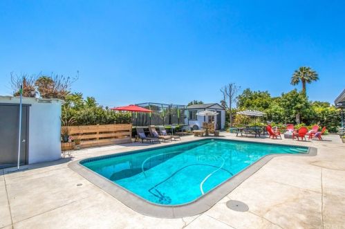 163 Holly St, Rialto CA  92376-4313 exterior