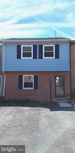 56 Ashford Dr, West Enola PA  17025-2320 exterior