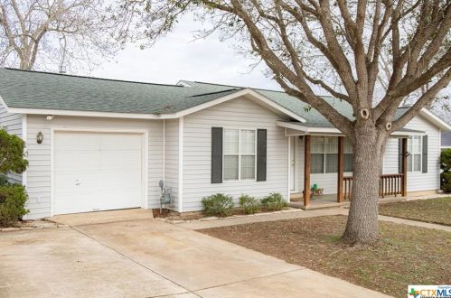 307 Avenue, Victoria, TX 77901-8645