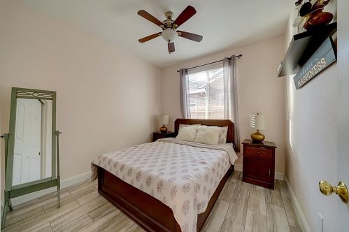 530 Vina Ct, Livingston CA  95334-9111 exterior