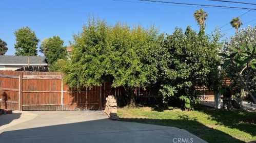 1356 Winston Ct, Upland CA 91786-3215 exterior