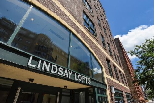 408 1st St, Minneapolis MN 55401-1198 exterior