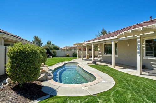 1594 Tanglewood Ct, Beaumont CA  92223-8540 exterior