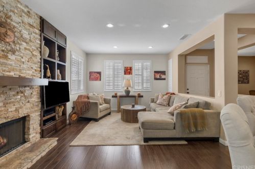 27914 Baneberry Pl, Santa Clarita, CA 91354-1215