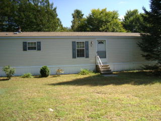 200 Garrand Rd, Mooers, NY 12958-3511