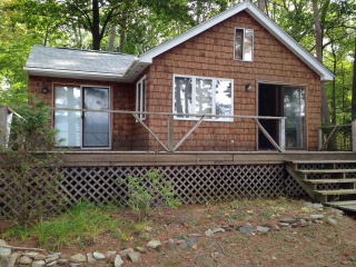 249 Corlear Dr, Willsboro Point, NY 12996-4123