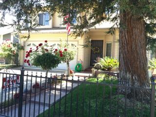916 Elmridge Way, Sacramento, CA 95834-1557