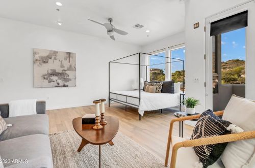 7627 22nd St, Phoenix AZ  85020-4706 exterior