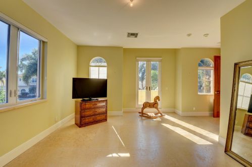 4255 Gleneagles Dr, Boynton Beach FL  33436-4914 exterior