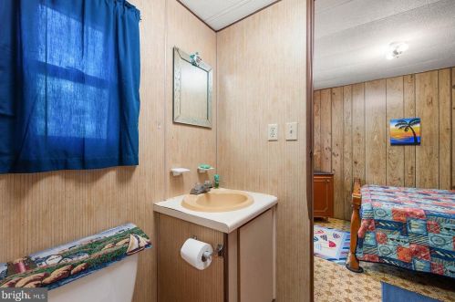 37548 Birch St, Millville DE  19970-4443 exterior