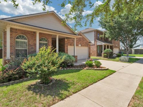 1221 Nora Ln, Denton, TX 76210-8632