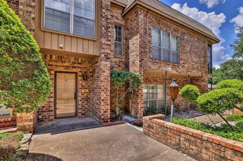 4321 Bellaire Dr, Fort Worth TX  76109-5121 exterior