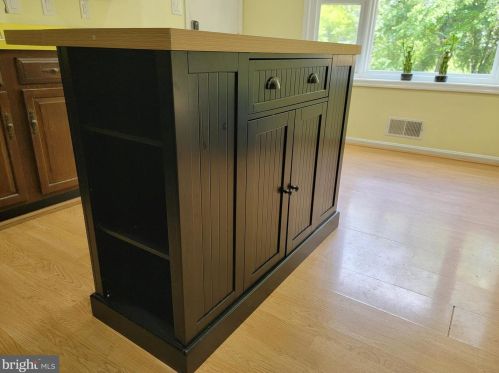 13501 Highland Farms Ct, Nokesville VA  20181-2811 exterior