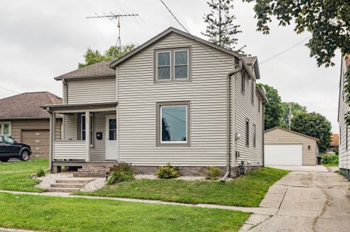 309 Warren St, Watertown, WI 53094-4232