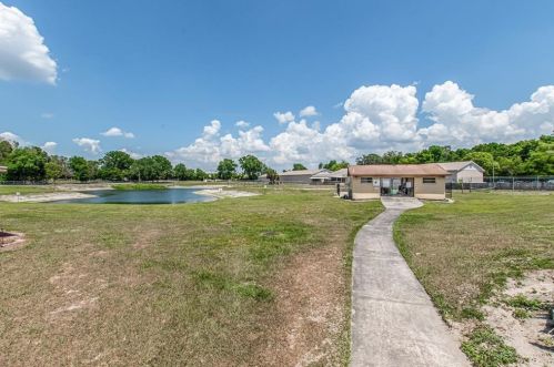 10312 Blue Field Ct, Thonotosassa FL  33592-3523 exterior