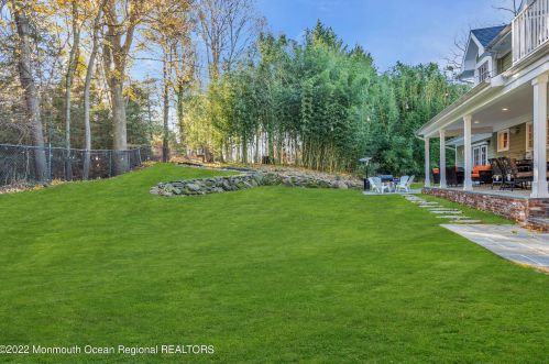 34 Windsor Dr, Little Silver NJ  07739-1311 exterior