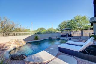 2505 Raven Cir, Mesa, AZ 85207-2063