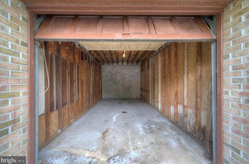 7814 Ardleigh St, Philadelphia PA 19118-4402 exterior