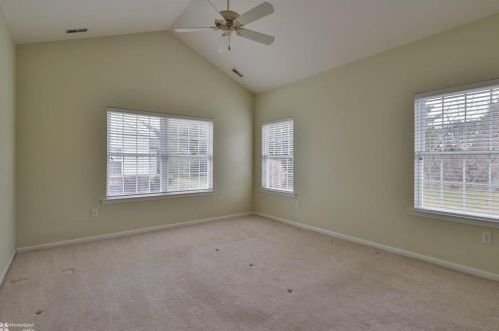 4913 Steeplechase Dr, Macungie PA  18062-8308 exterior