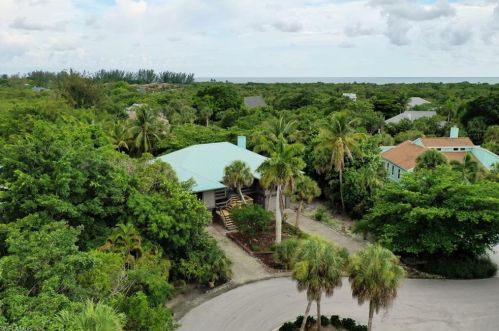 5308 Ladyfinger Lake Rd, Sanibel, FL 33957-2428