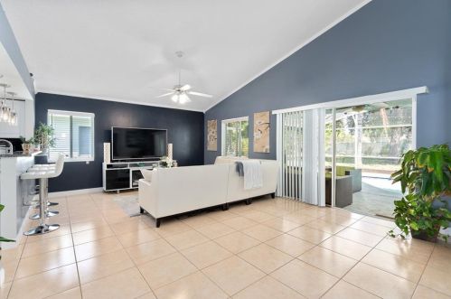 2571 Montego Bay Blvd, Kissimmee, FL 34746-5115