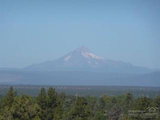 4204 Salmon Ave, Eagle Crest, OR 97756-7636