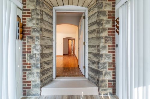 3415 4th Ave, Beaver Falls, PA 15010-3505