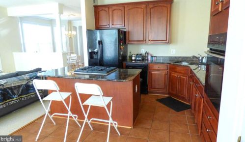15535 Exmore Ct, Woodbridge VA  22191-1492 exterior