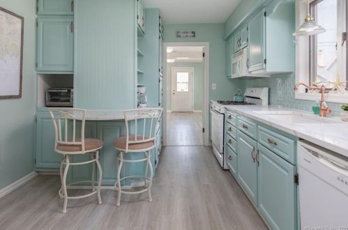 30 Wildwood Ave, Milford CT  06460-5845 exterior