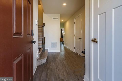 119 Nathan Dr, Riverton NJ  08077 exterior