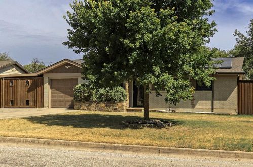 8840 Kate St, Fort Worth, TX 76108-1017