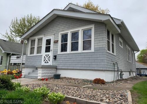 1867 Hawthorne Ave, Saint Paul, MN 55119-4513