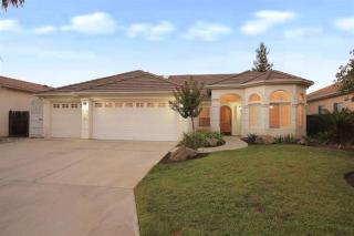 2681 Eclipse Ave, Fresno, CA 93720-4635